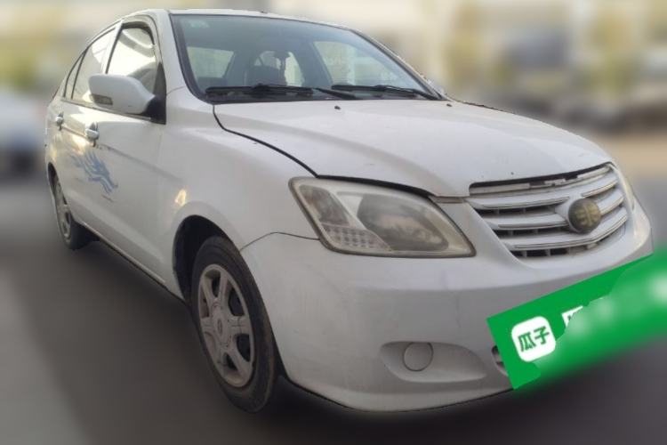 Used FAW Xiali N5 2011 1.3L Manual Standard Edition Front Right 45 Deg