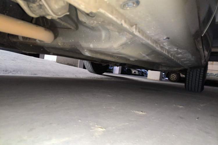 Used FAW Xiali N5 2011 1.3L Manual Standard Edition Chassis Rear Right