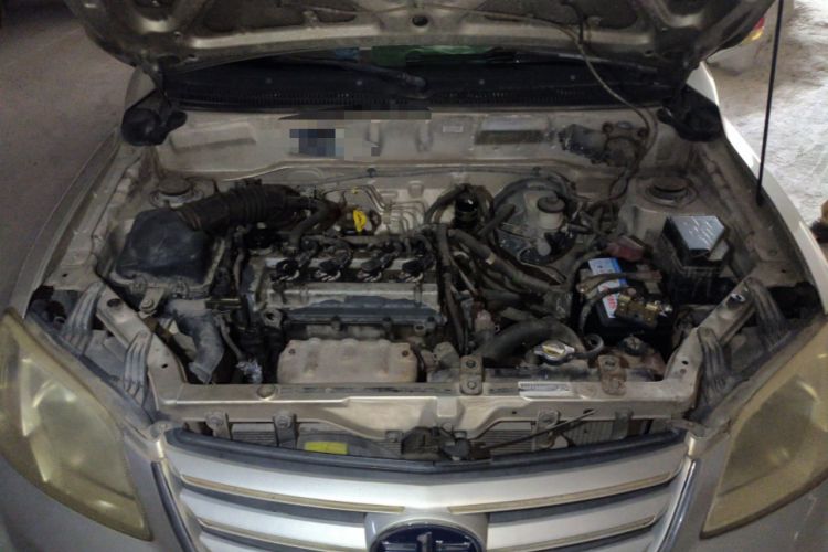 Used FAW Xiali N5 2011 1.3L Manual Standard Edition Engine Bay