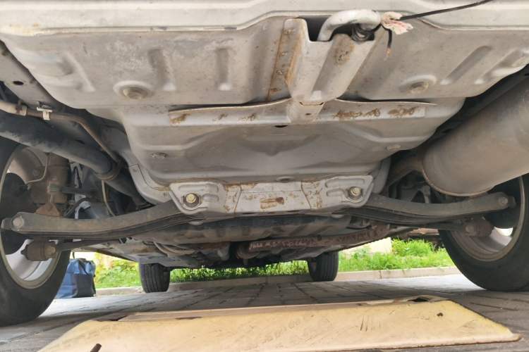Used FAW Xiali N5 2013 1.3L Manual Luxury Model Chassis Rear