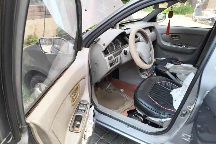 Used FAW Xiali N5 2013 1.3L Manual Luxury Model Driver Seat