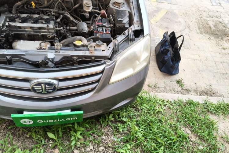 Used FAW Xiali N5 2013 1.3L Manual Luxury Model Engine Bay Left