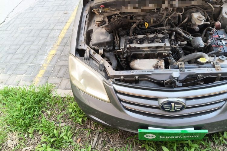 Used FAW Xiali N5 2013 1.3L Manual Luxury Model Engine Bay Right