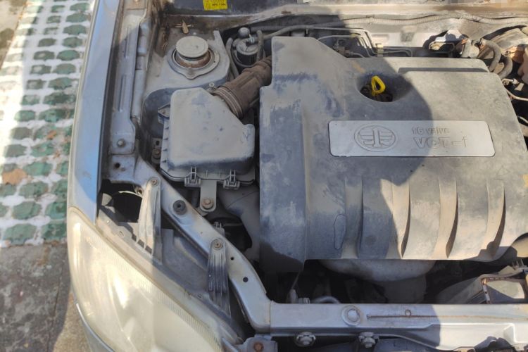 Used FAW Xiali N5 2013 1.3L Manual Standard Edition Engine Bay Right