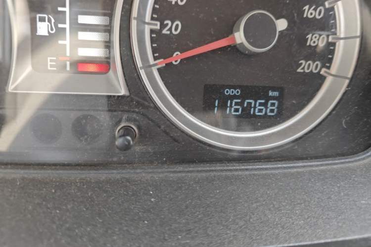 Used FAW Xiali N5 2013 1.3L Manual Standard Edition Odometer Close Up