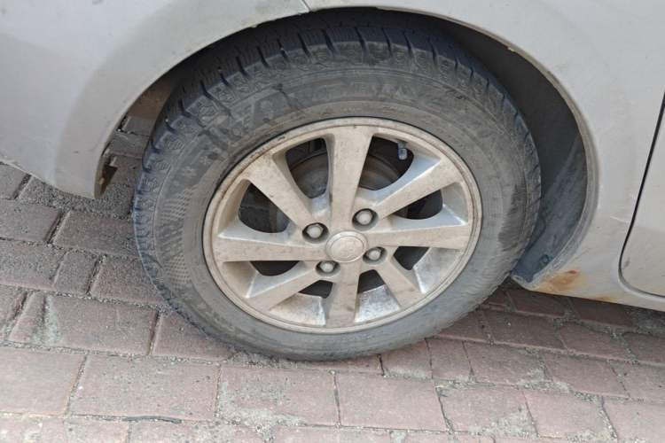 Used FAW Xiali N5 2013 1.3L Manual Standard Edition Right Front Wheel Hub