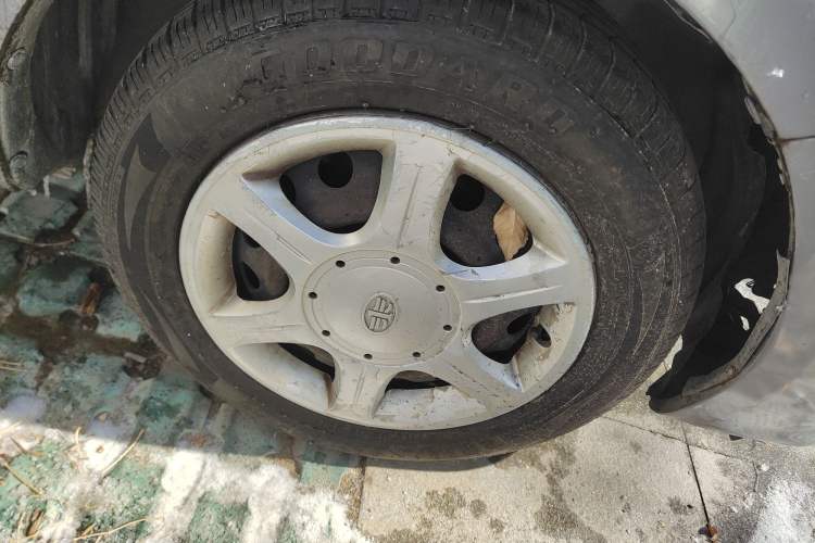 Used FAW Xiali N5 2013 1.3L Manual Standard Edition Right Front Wheel Hub
