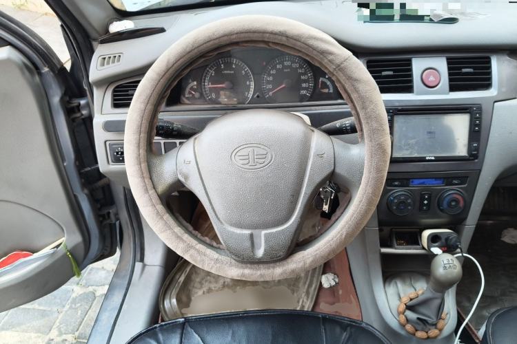 Used FAW Xiali N5 2013 1.3L Manual Luxury Model Steering Wheel