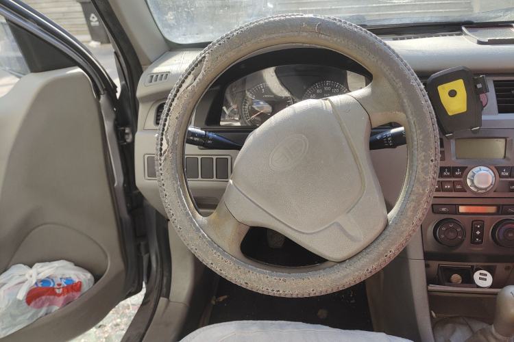 Used FAW Xiali N5 2013 1.3L Manual Standard Edition Steering Wheel