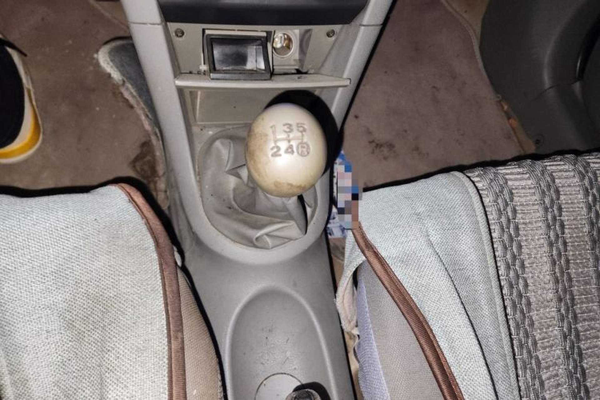 Used FAW Xiali N5 2013 1.3L Manual Luxury Airbag Version Gear Lever