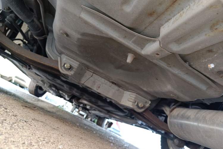 Used FAW Xiali N5 2014 1.0L Manual Comfort Model Chassis Rear