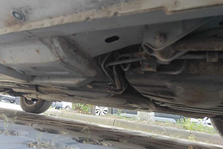 Used FAW Xiali N5 2014 1.3L Manual Comfort Version Chassis Rear Left