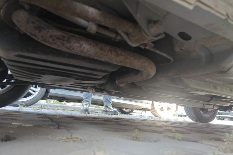 Used FAW Xiali N5 2014 1.3L Manual Comfort Version Chassis Rear Right