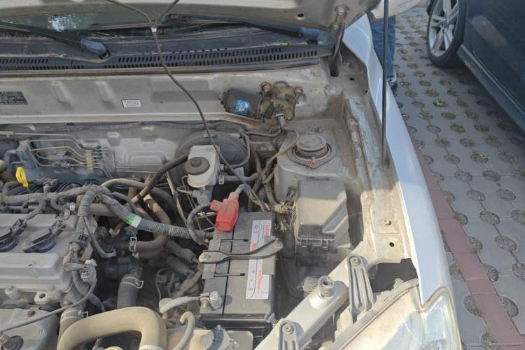 Used FAW Xiali N5 2014 1.3L Manual Comfort Version Engine Bay Left
