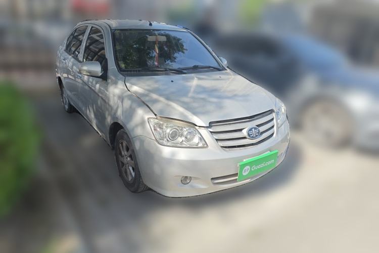 Used FAW Xiali N5 2014 1.3L Manual Comfort Version Front Right 45 Deg