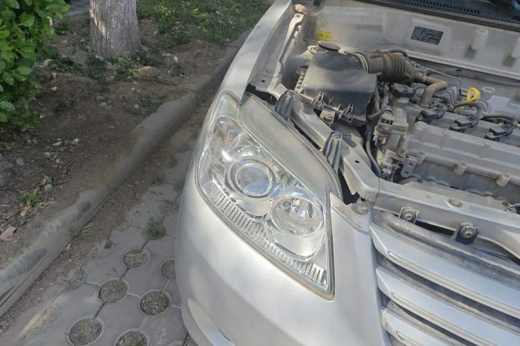 Used FAW Xiali N5 2014 1.3L Manual Comfort Version Right Front Headlight