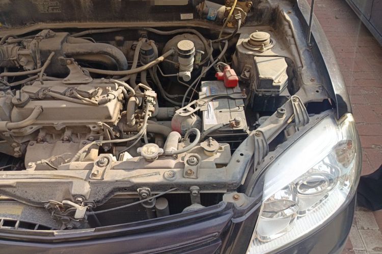 Used FAW Xiali N5 2014 1.0L Manual Standard Edition Engine Bay Left