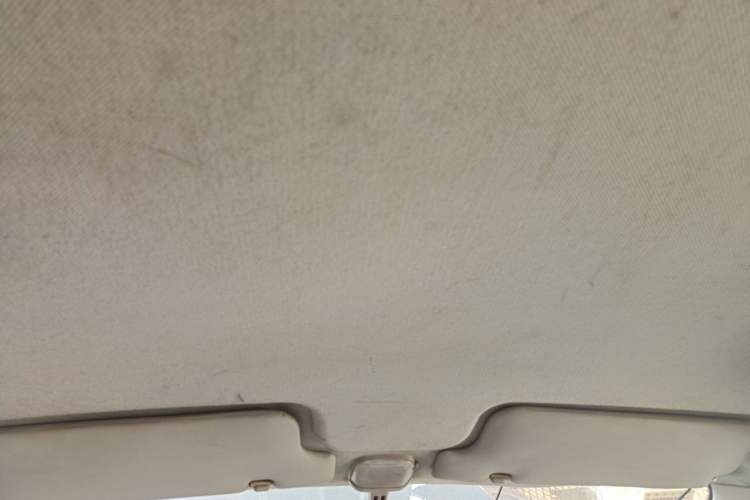 Used FAW Xiali N5 2014 1.0L Manual Standard Edition Headliner