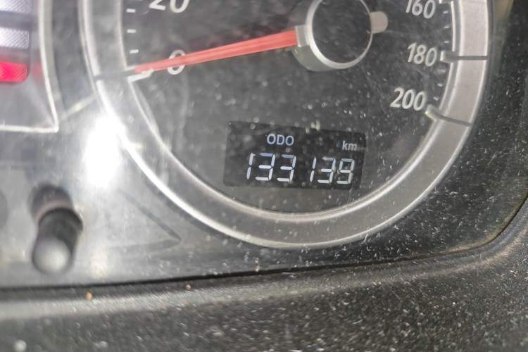 Used FAW Xiali N5 2014 1.3L Manual Smart Fuel-Efficient Luxury Model Odometer Close Up