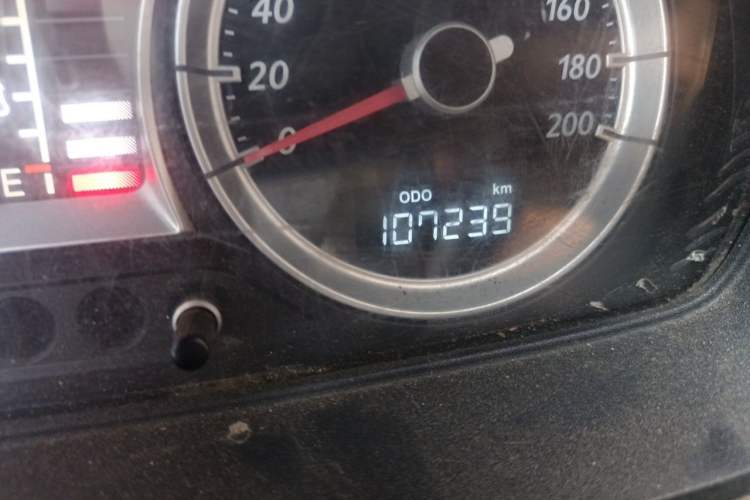 Used FAW Xiali N5 2014 1.0L Manual Standard Edition Odometer Close Up