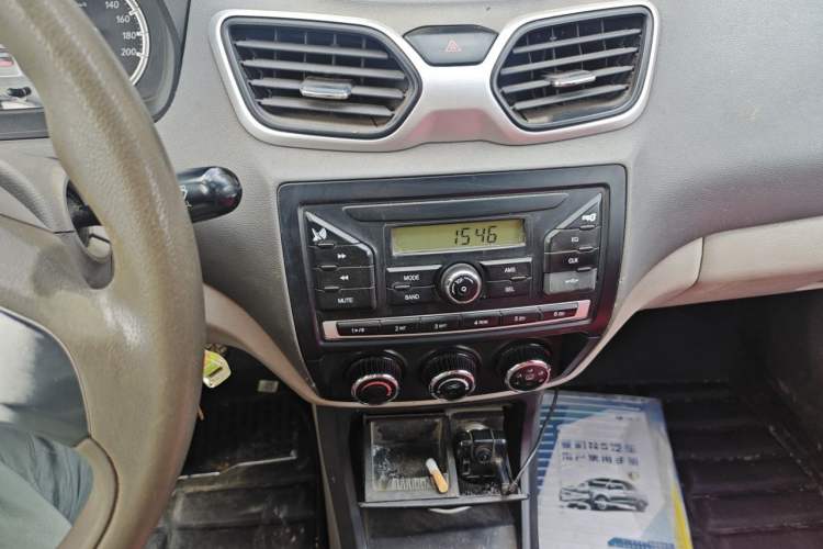 Used FAW Xiali N5 2014 1.0L Manual Standard Edition Audio And AC Panel