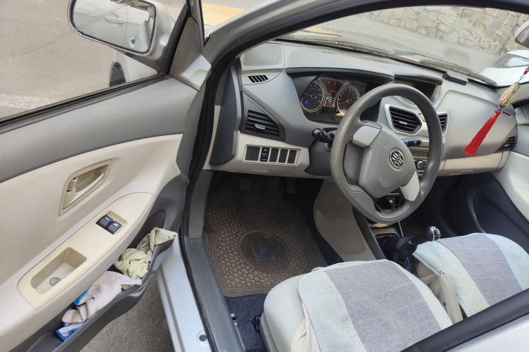 Used FAW Xiali N5 2014 1.0L Manual Standard Edition Driver Seat