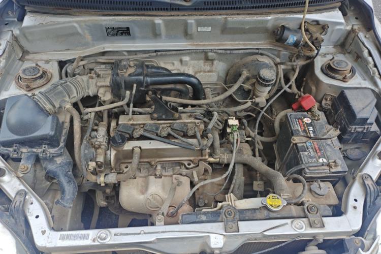 Used FAW Xiali N5 2014 1.0L Manual Standard Edition Engine Bay