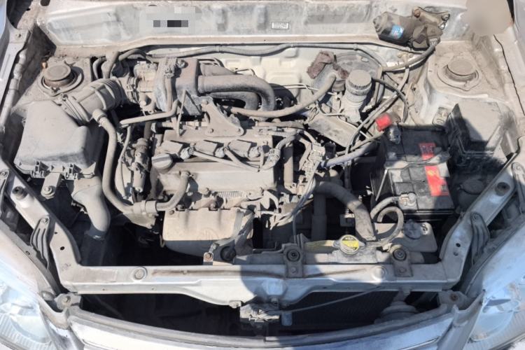 Used FAW Xiali N5 2014 1.0L Manual Comfort Model Engine Bay