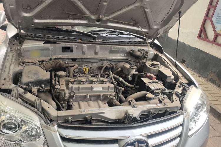 Used FAW Xiali N5 2014 1.3L Manual Luxury Version Engine Bay