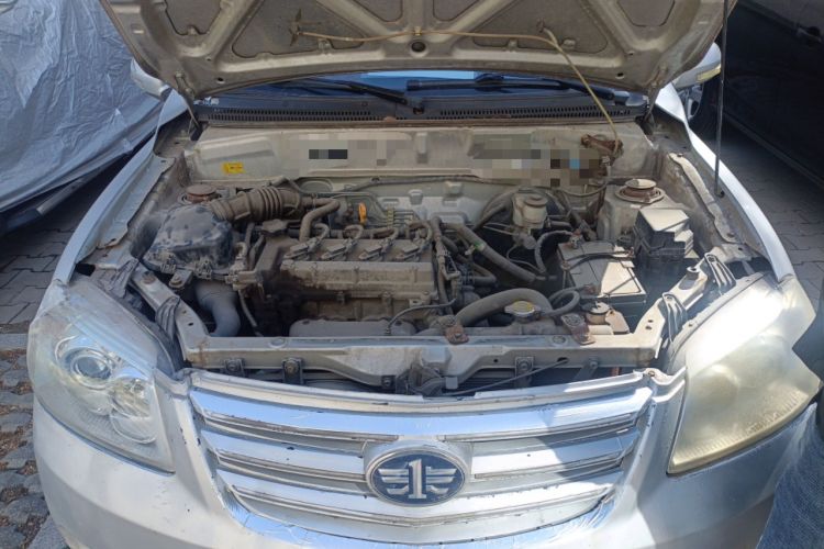 Used FAW Xiali N5 2014 1.3L Manual Standard Edition Engine Bay