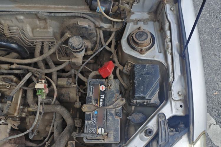 Used FAW Xiali N5 2014 1.0L Manual Standard Edition Engine Bay Left