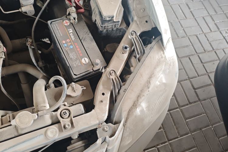 Used FAW Xiali N5 2014 1.0L Manual Standard Edition Engine Bay Left