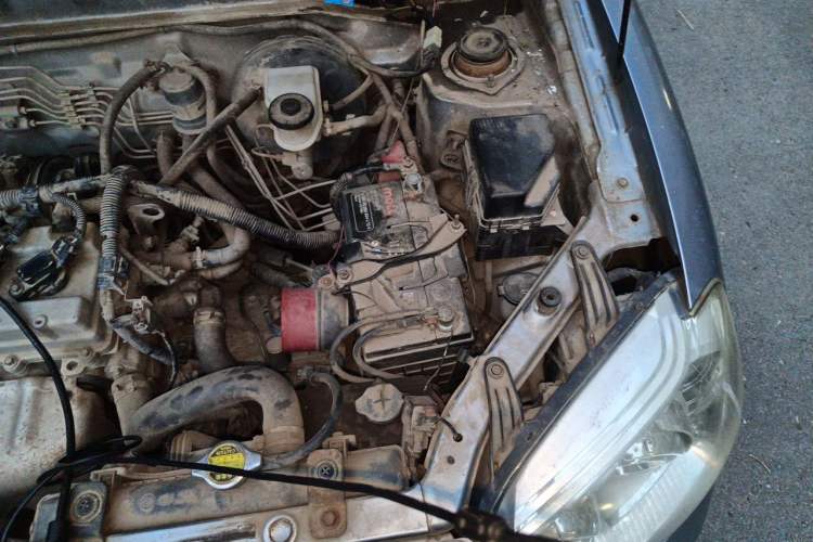 Used FAW Xiali N5 2014 1.3L Manual Comfort Version Engine Bay Left