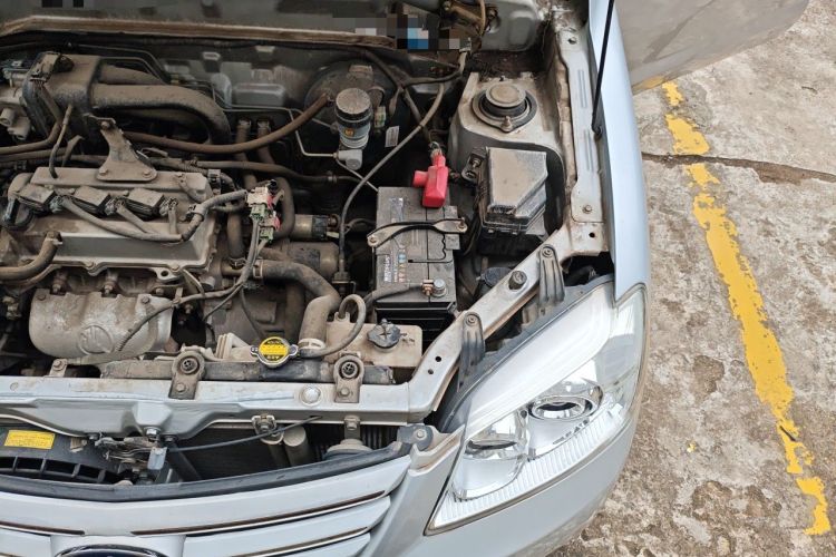 Used FAW Xiali N5 2014 1.0L Manual Standard Edition Engine Bay Left