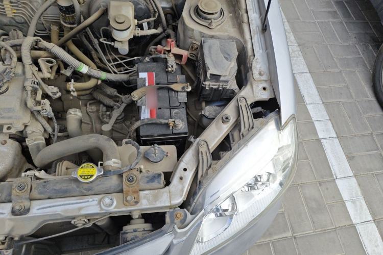 Used FAW Xiali N5 2014 1.3L Manual Luxury Version Engine Bay Left
