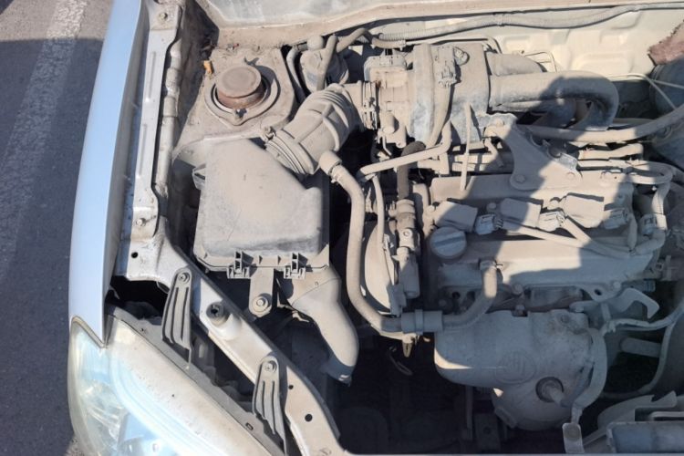 Used FAW Xiali N5 2014 1.0L Manual Comfort Model Engine Bay Right