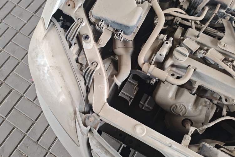 Used FAW Xiali N5 2014 1.0L Manual Standard Edition Engine Bay Right