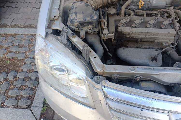 Used FAW Xiali N5 2014 1.3L Manual Standard Edition Engine Bay Right