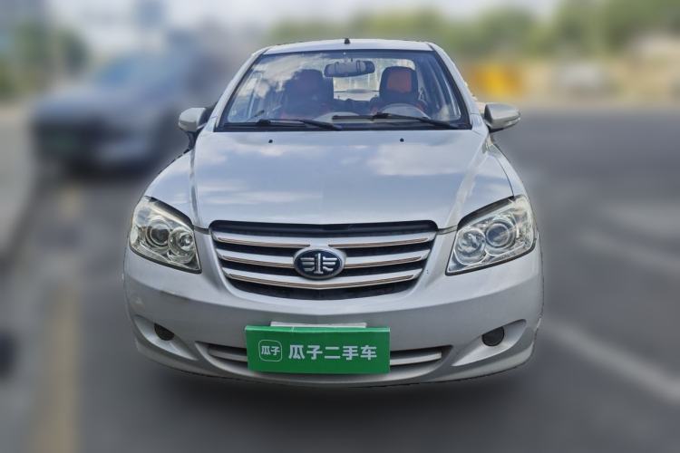 Used FAW Xiali N5 2014 1.0L Manual Standard Edition Front