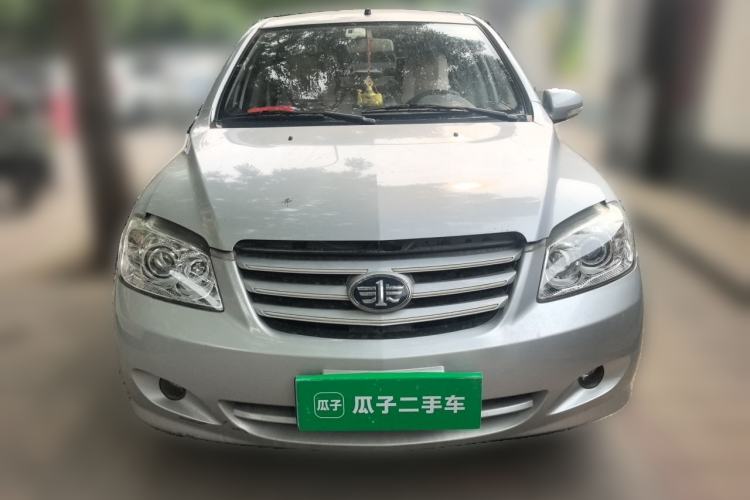 Used FAW Xiali N5 2014 1.3L Manual Luxury Version Front