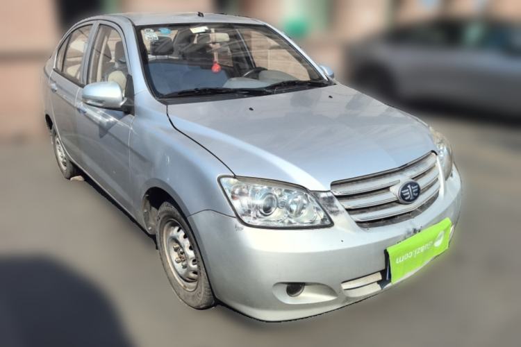 Used FAW Xiali N5 2014 1.0L Manual Comfort Model Front Right 45 Deg