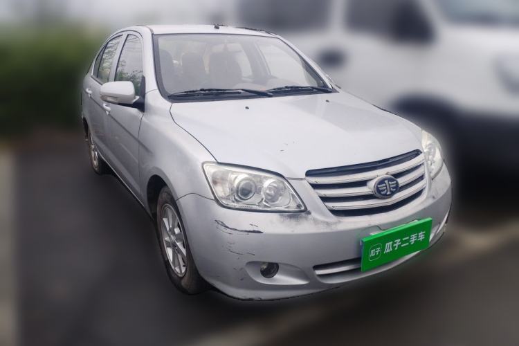 Used FAW Xiali N5 2014 1.3L Manual Luxury Version Front Right 45 Deg