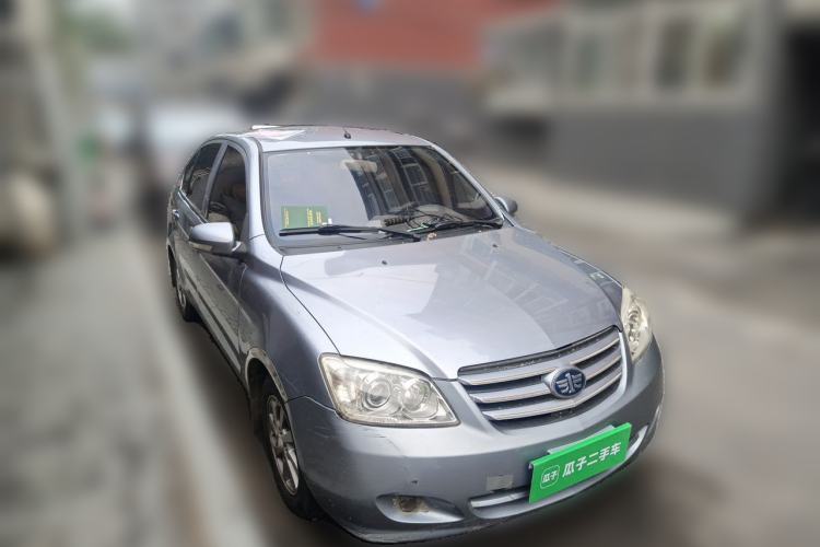 Used FAW Xiali N5 2014 1.3L Manual Comfort Version Front Right 45 Deg