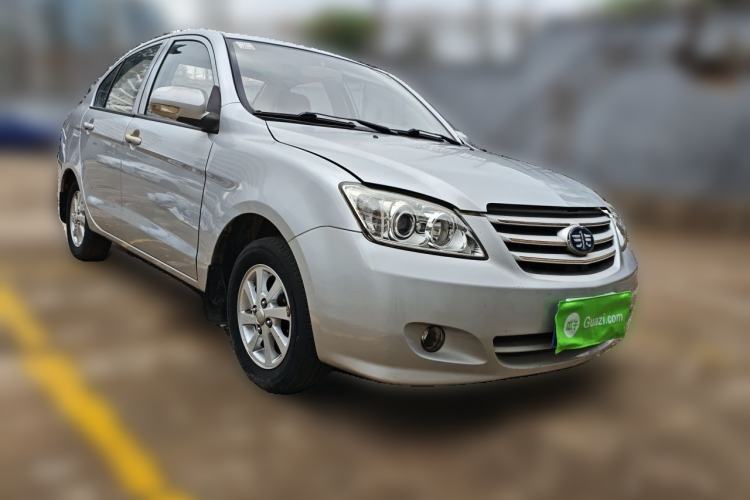 Used FAW Xiali N5 2014 1.0L Manual Standard Edition Front Right 45 Deg