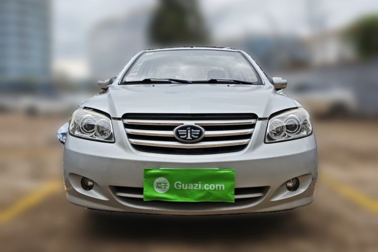 Used FAW Xiali N5 2014 1.0L Manual Standard Edition Front