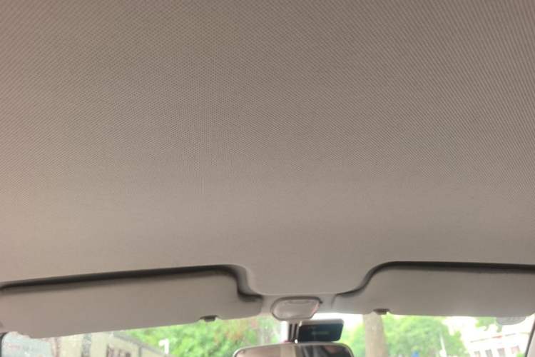 Used FAW Xiali N5 2014 1.3L Manual Luxury Version Headliner