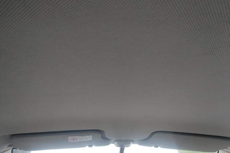 Used FAW Xiali N5 2014 1.3L Manual Luxury Version Headliner