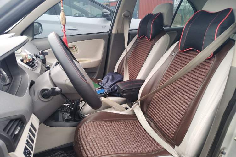 Used FAW Xiali N5 2014 1.3L Manual Comfort Version Left Front Seat
