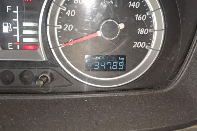 Used FAW Xiali N5 2014 1.0L Manual Standard Edition Odometer Close Up