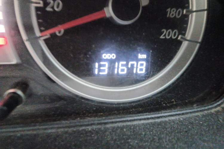 Used FAW Xiali N5 2014 1.3L Manual Comfort Version Odometer Close Up
